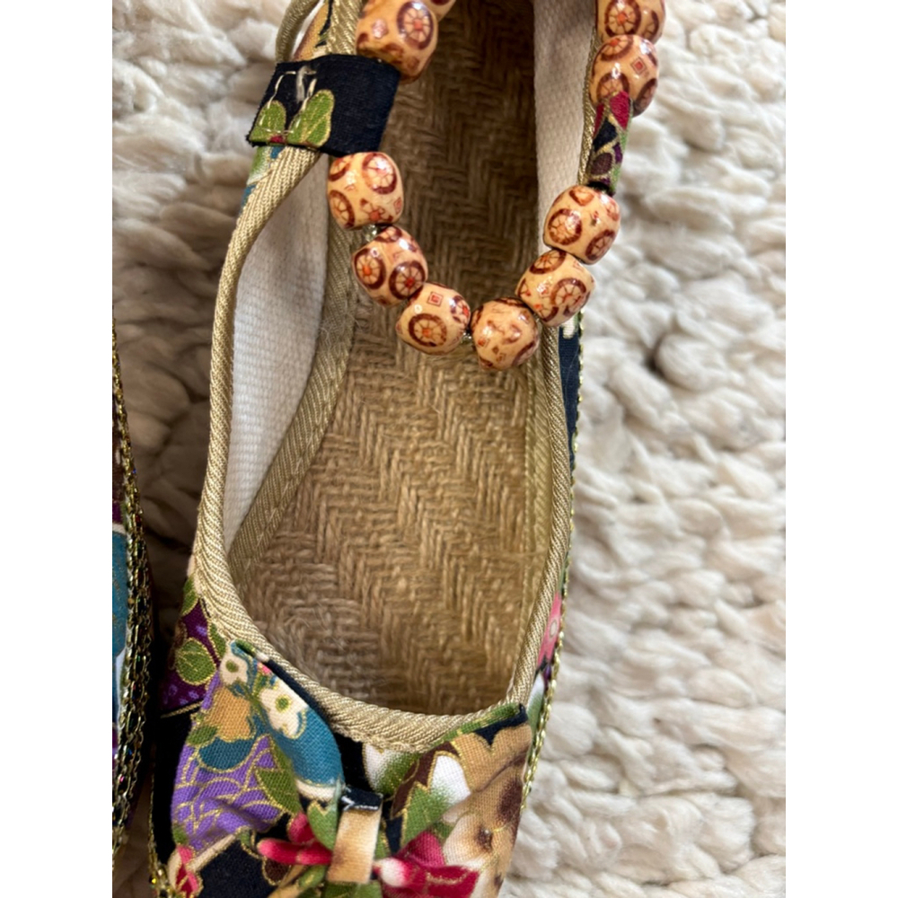 Women's Unbranded Black Multi-color Floral Beaded Flats size 36 - Picture 10 of 11